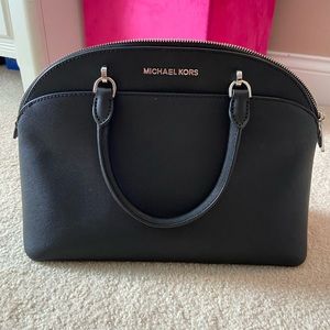 Black MICHAEL KORS purse